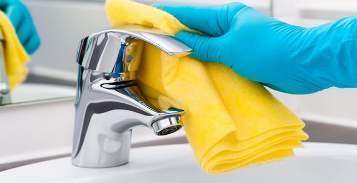 The Best Ways to Deep Clean Your Bathroom