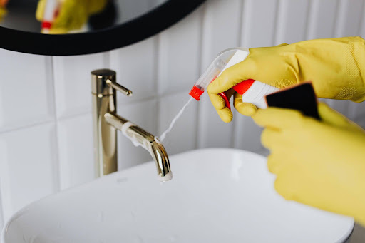 deep cleaning vs regular maintenance